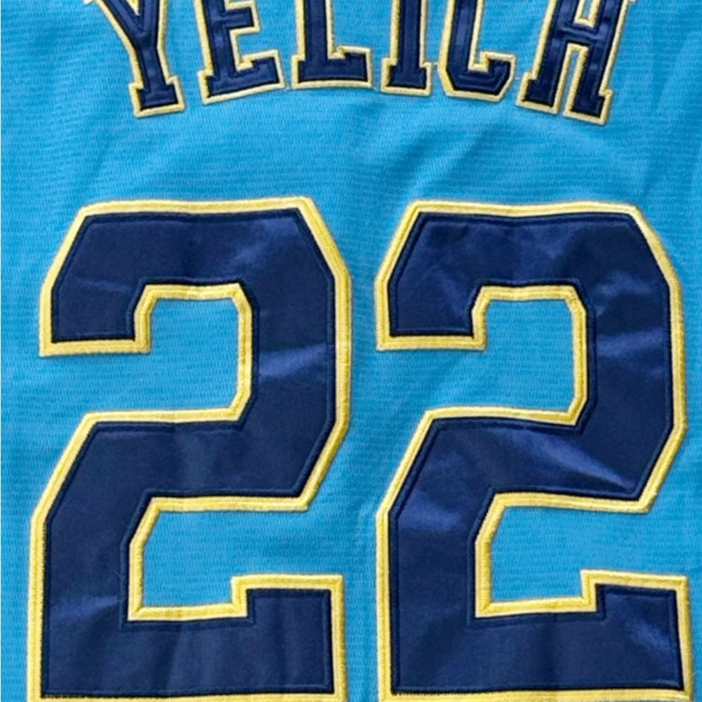 Throwback Nike Christian Yelich Milwaukee Brewers Jersey -Men’s Large- Brew Crew - Picture 9 of 9